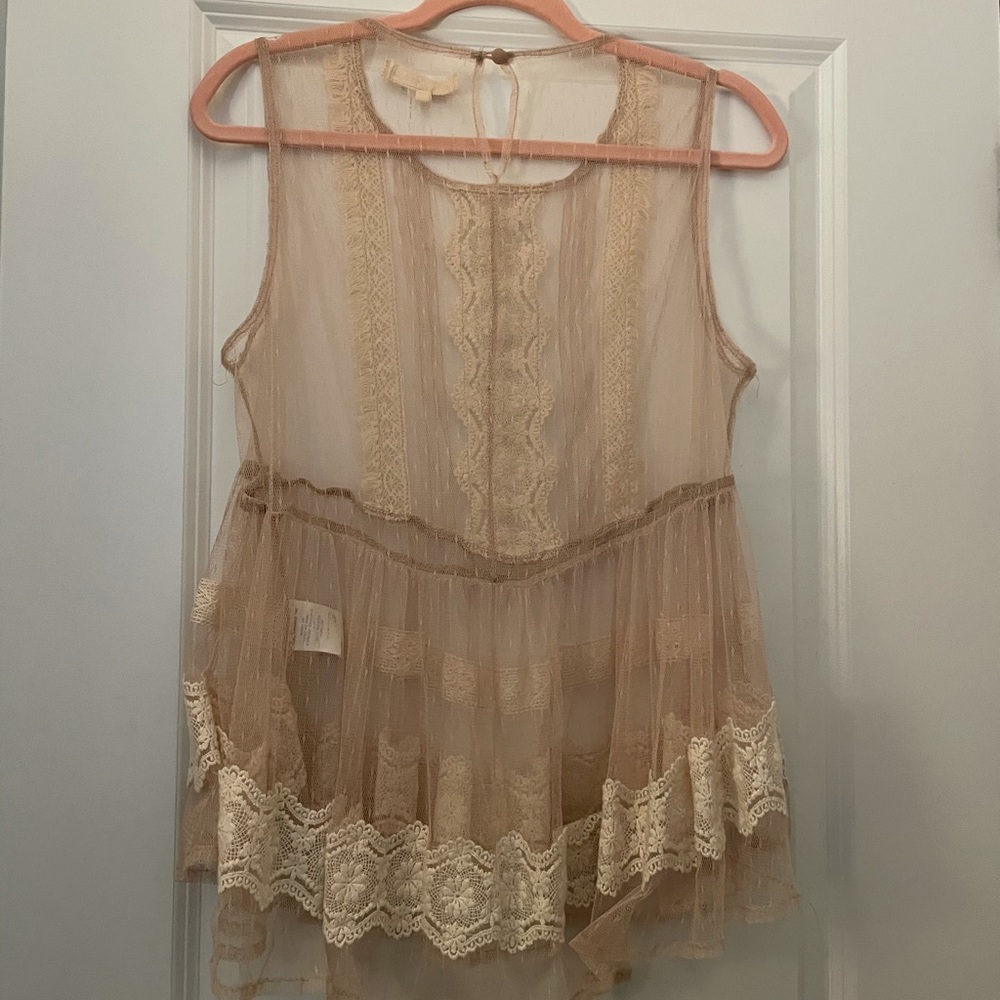 Altar’d State Women’s Cream Lace Sheer Sleeveless Blouse Size M in EUC - Picture 10 of 10